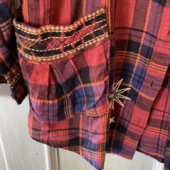 Johnny Was Workshop flannel shirt size XXS runs big - Picture 3 of 7